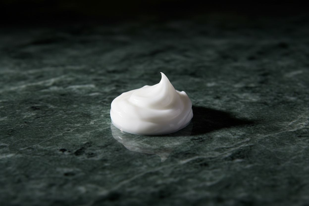 Antibac Moisturizing Gel Cream – hvid creme på baggrund