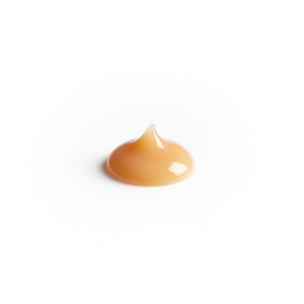 Minimal Golden Cream Drop